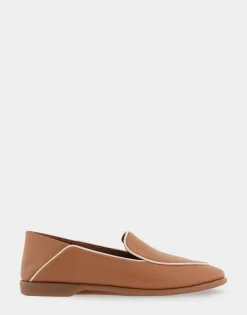 Comfortable Women's Collapsible Back Loafer in Eggnog Leather