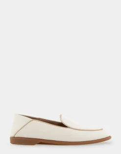 Comfortable Women's Collapsible Back Loafer in Eggnog Leather
