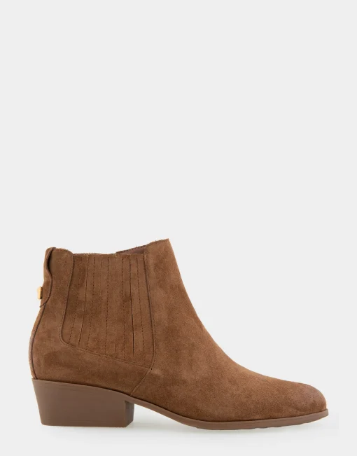 Comfortable Women's Covered Gore Western Ankle Bootie in Tobacco Suede