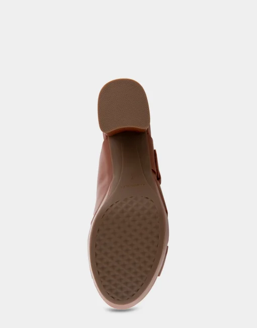 Comfortable Women's Crisscross Platform Slide Sandal in Gingerbread Leather