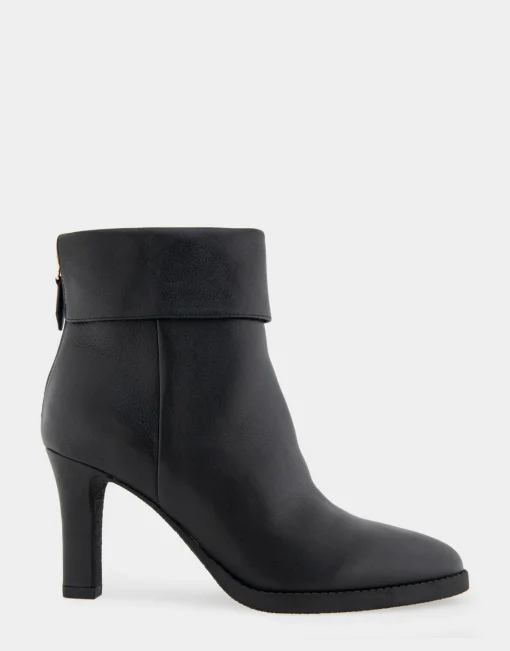 Comfortable Women's Cuffed Point Toe Crepe Sole Stiletto Bootie in Black Leather Leather