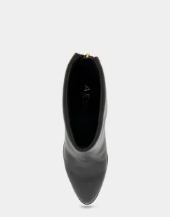 Comfortable Women's Cuffed Point Toe Crepe Sole Stiletto Bootie in Black Leather Leather