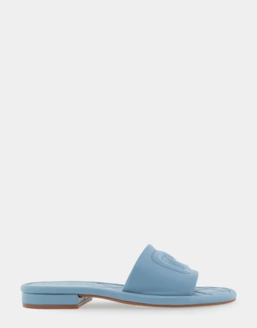 Comfortable Women's Debossed Chain Link Slide Sandal in Dusty Blue Leather