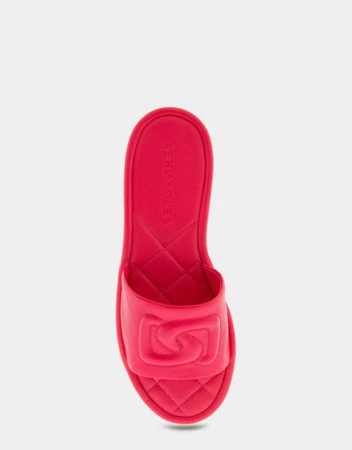 Comfortable Women's Debossed Chain Link Slide Sandal in Virtual Pink Leather
