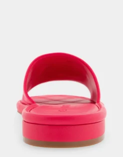 Comfortable Women's Debossed Chain Link Slide Sandal in Virtual Pink Leather