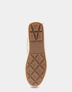 Comfortable Women's Driver in Eggnog Leather