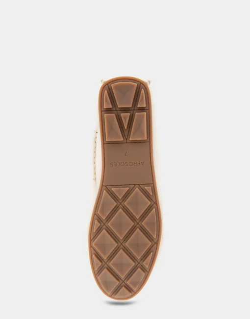Comfortable Women's Driver in Eggnog Leather