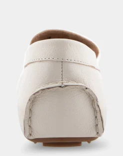 Comfortable Women's Driver in Eggnog Leather