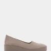 Comfortable Women's Flatform Shoe in Beige Stretch Faux Suede