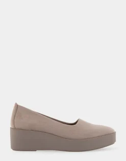Comfortable Women's Flatform Shoe in Beige Stretch Faux Suede