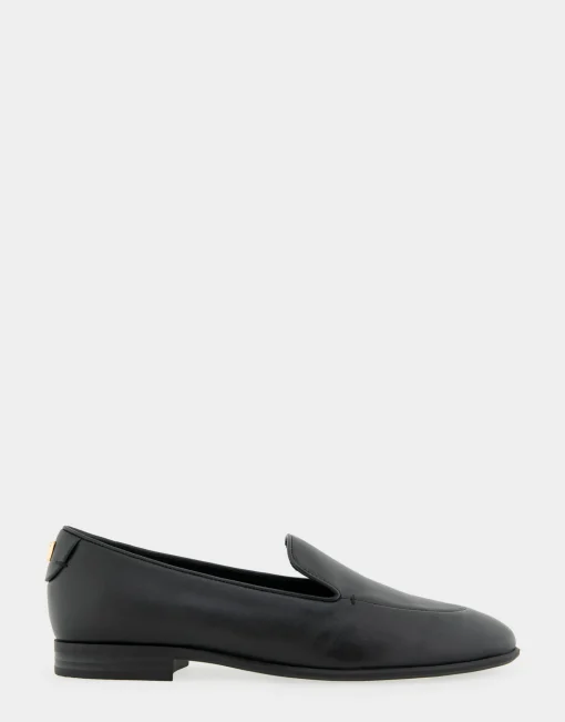 Comfortable Women's Flexible Tailored Clean Loafer in Black Leather