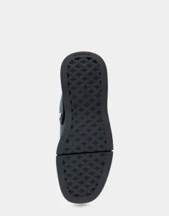 Comfortable Women's Flexible Molded Unit Convertible Clog in Black Leather Leather