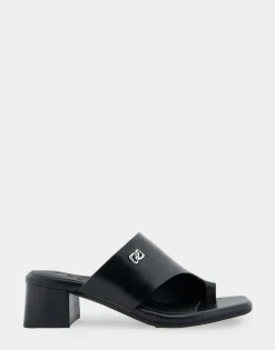 Comfortable Women's Hooded Toe Ring Block Heel Slide Sandal in Black Leather