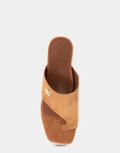 Comfortable Women's Hooded Toe Ring Block Heel Slide Sandal in Tan Suede