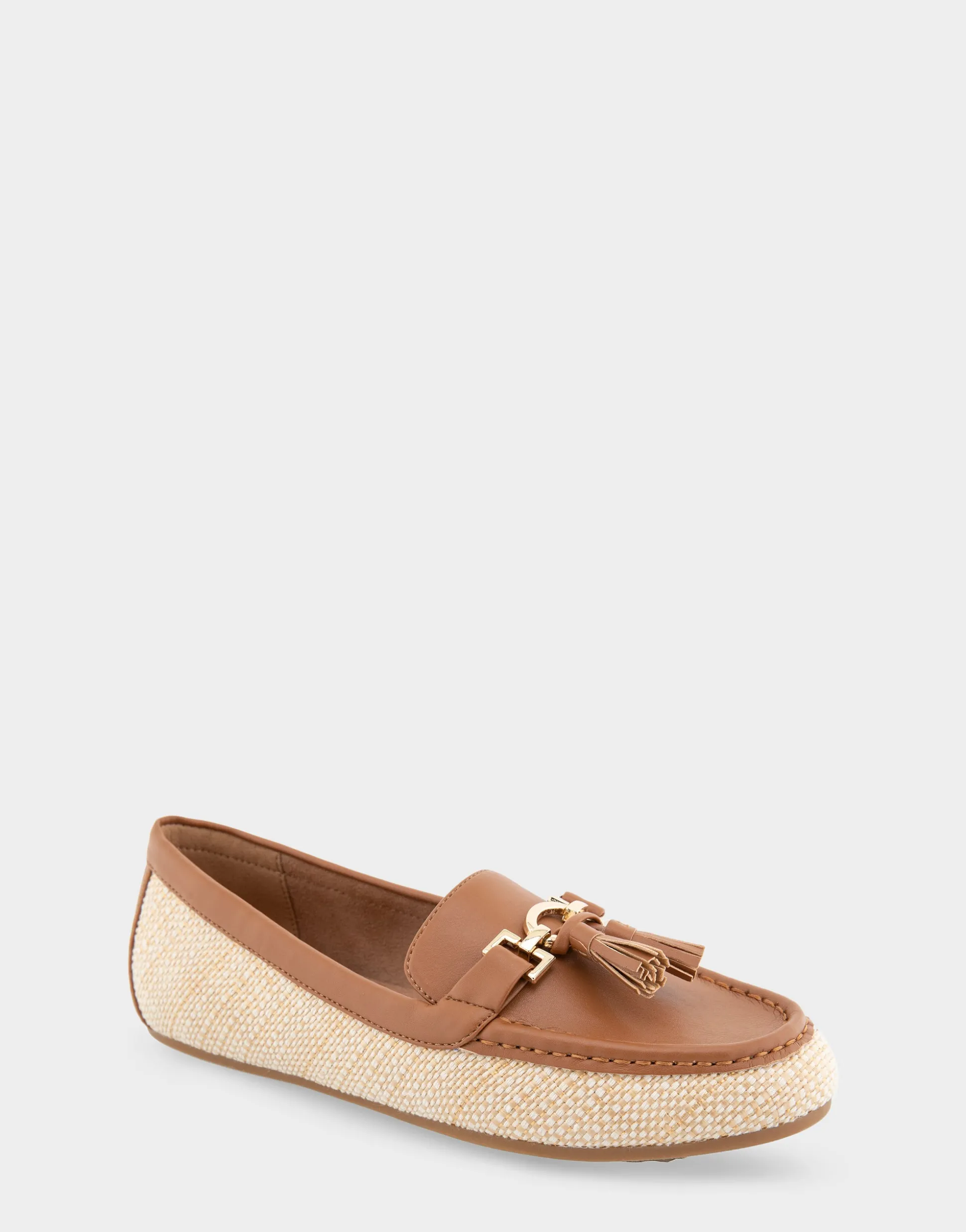 Comfortable Women's Loafer in Natural Raffia