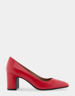 Comfortable Women's Mid-heel Pump in Racing Red Leather