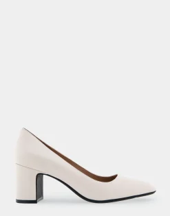 Comfortable Women's Mid-heel Pump in Eggnog Leather