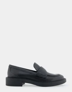 Comfortable Women's Molded Unit Loafer With Twisted Keeper in Black Waxy Leather Leather