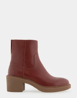 Comfortable Women's Molded Block Heel Bootie in Clay Leather Leather