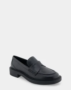 Comfortable Women's Molded Unit Loafer With Twisted Keeper in Black Waxy Leather Leather