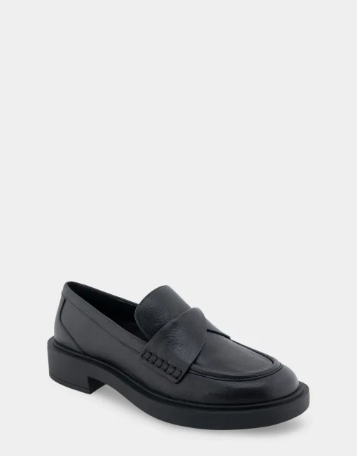 Comfortable Women's Molded Unit Loafer With Twisted Keeper in Black Waxy Leather Leather