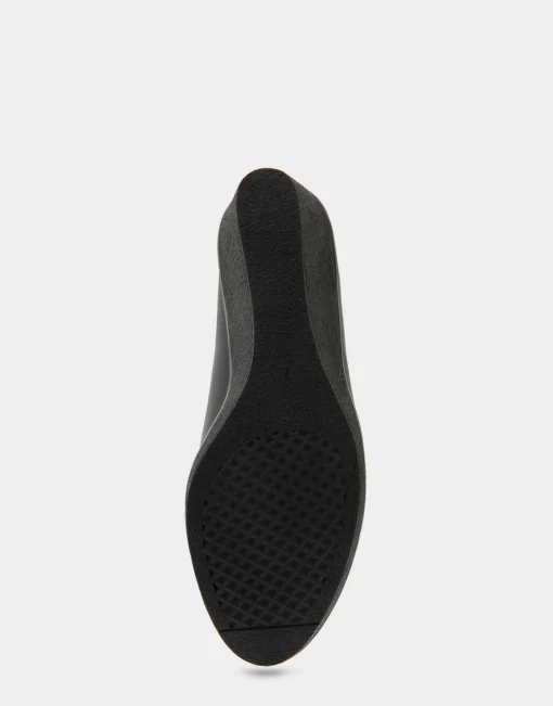 Comfortable Women's Molded Crepe Textured Wedge Loafer in Black Faux Leather