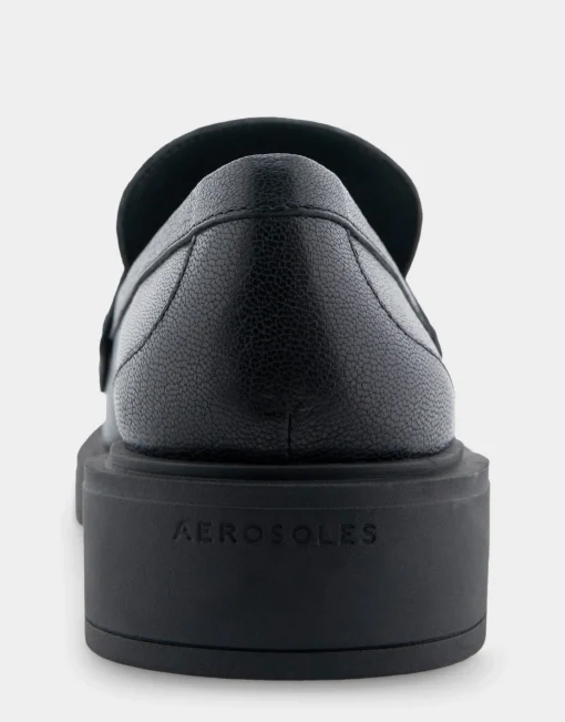 Comfortable Women's Molded Unit Loafer With Twisted Keeper in Black Waxy Leather Leather