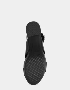 Comfortable Women's Platform Sandal in Black Leather