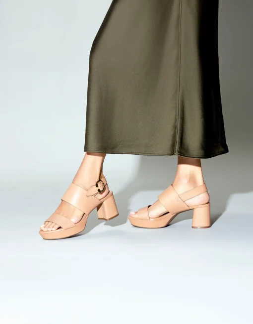 Comfortable Women's Platform Sandal in Nude Leather
