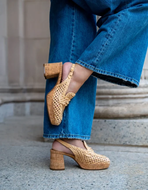 Comfortable Women's Platform Slingback in Natural Raffia Fabric