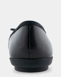 Comfortable Women's Point Toe Flat in Black Leather