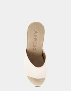 Comfortable Women's Quilted Heel Footbed Wedge Slide in Eggnog Faux Leather