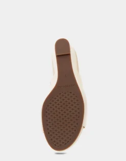 Comfortable Women's Quilted Heel Footbed Wedge Slide in Eggnog Faux Leather