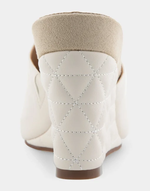 Comfortable Women's Quilted Heel Footbed Wedge Slide in Eggnog Faux Leather