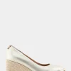 Comfortable Women's Sculpted Wedge Pump in Soft Gold Leather