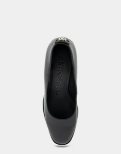 Comfortable Women's Sculpted Wedge Pump in Black Leather