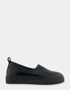 Comfortable Women's Strech Hidden Wedge Slip On Flatform Sneaker in Black Stretch Faux Leather