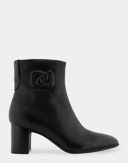 Comfortable Women's Tapered Toe Covered Heel Bootie in Black Leather