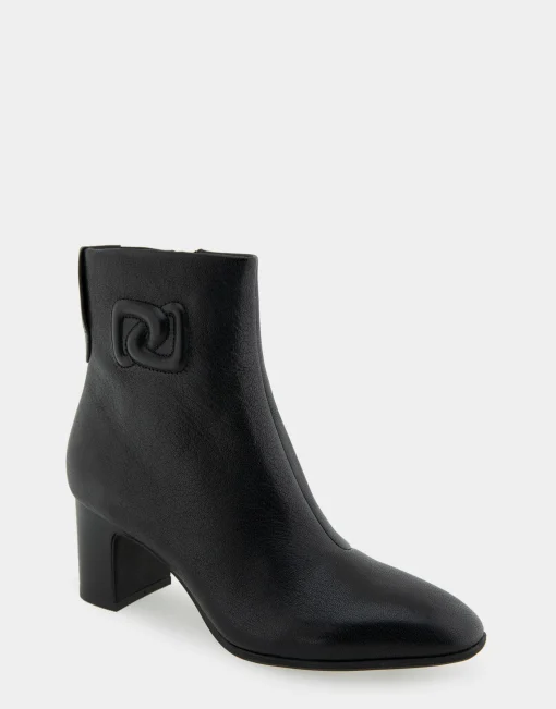 Comfortable Women's Tapered Toe Covered Heel Bootie in Black Leather