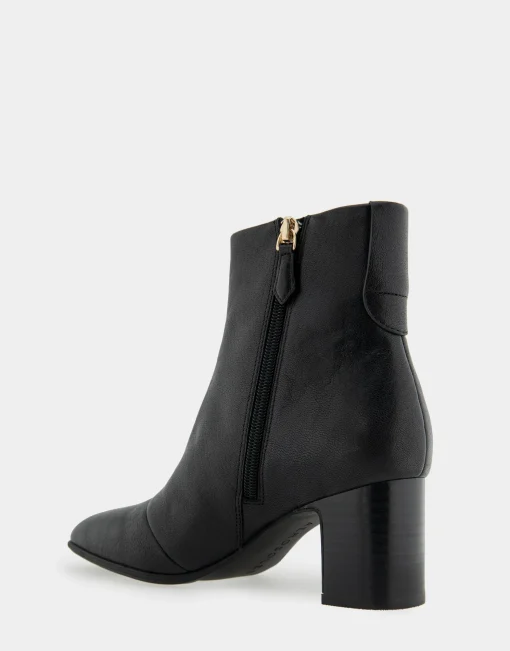 Comfortable Women's Tapered Toe Covered Heel Bootie in Black Leather