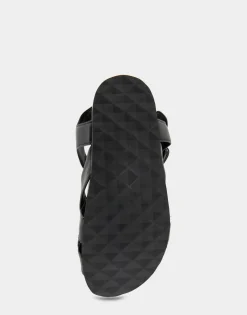 Comfortable Women's Woven Fisherman Footbed Sandal in Black Leather